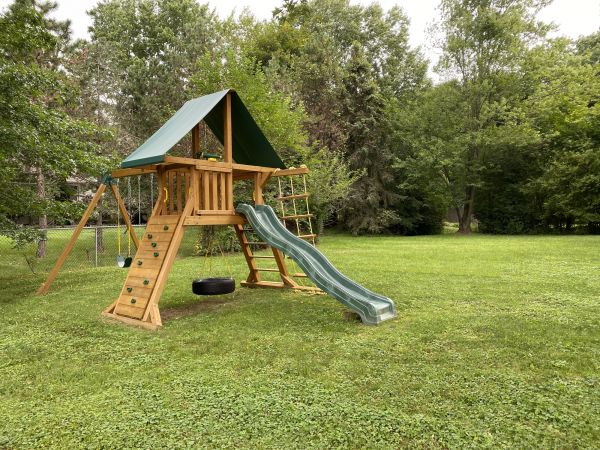 Cost of Play Set Assembly Service in Oakland