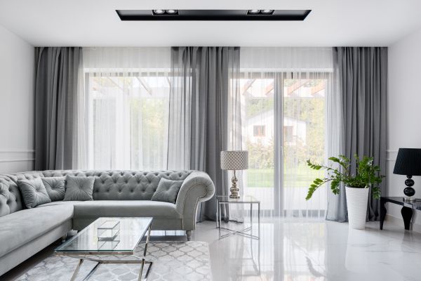 Cost of Traverse Rod Installation in Oakland