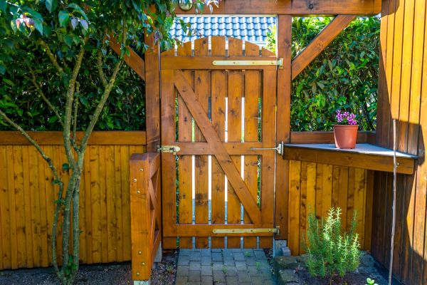 Cost of Wood Gate Repair in Oakland