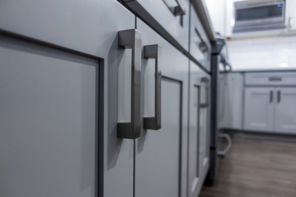 Cost of Hardware Mounting in Oakland