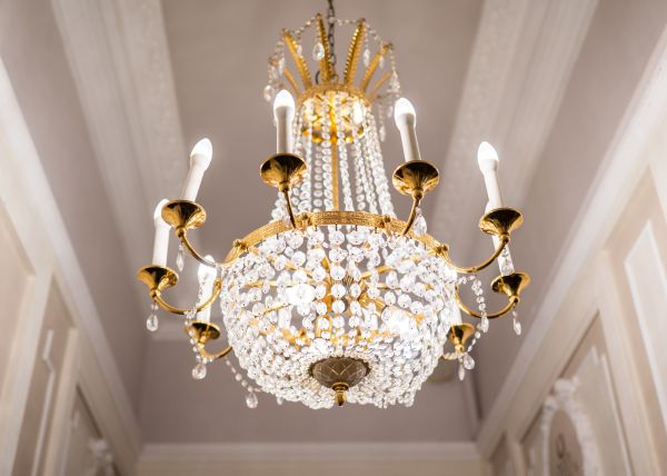 Cost of Chandelier Light Replacement in Oakland