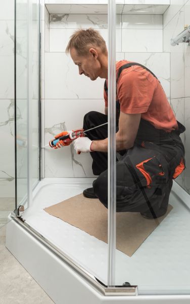 Cost of Shower Caulking Replacement in Oakland