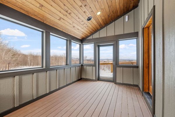 Cost of Porch Ceiling Repair in Oakland