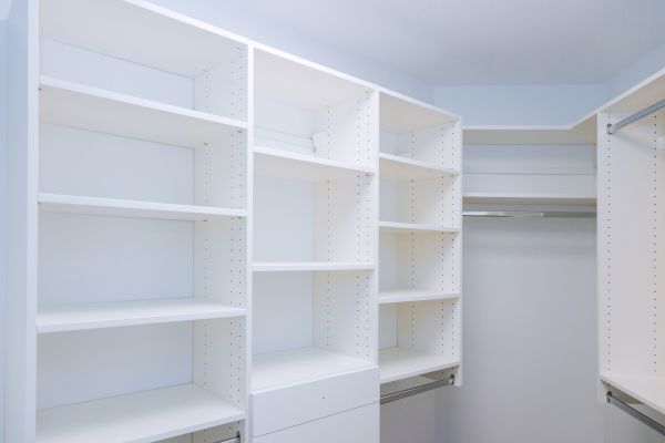 Cost of Shelf Installation in Oakland