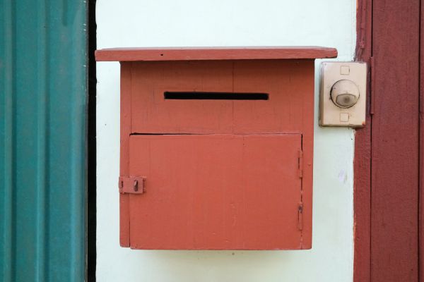 Cost of Mailbox Mounting in Oakland