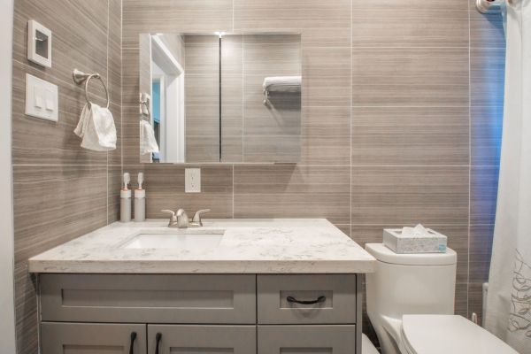 Cost of Medicine Cabinet Mounting in Oakland