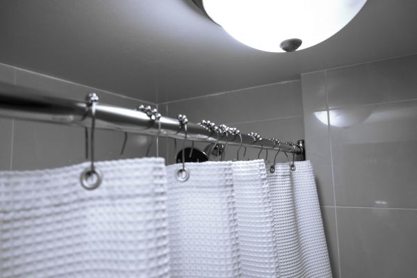 Cost of Shower Rod Mounting in Oakland
