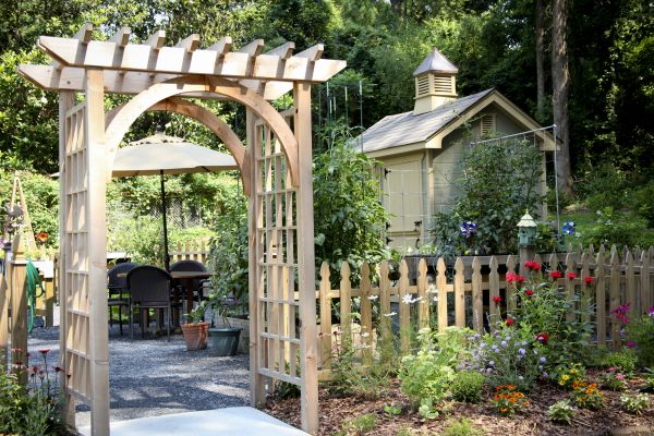 Cost of Trellis Mounting in Oakland