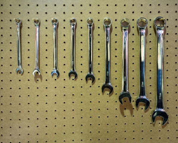 Cost of Garage Pegboard Mounting in Oakland
