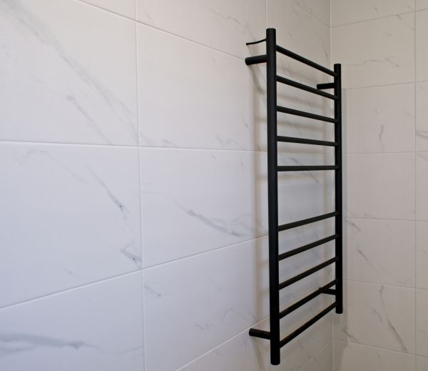 Cost of Towel Rack Installation in Oakland